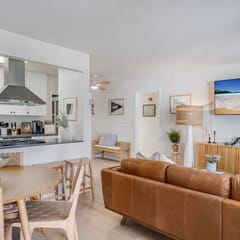 Boho Vibes | Steps from Pacific Beach | Sleeps 8!