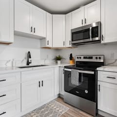 Cozy Central Studio for Monthly Living