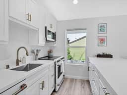 *The Quaint Cardiff Hideaway | Pack N Play Ready!*