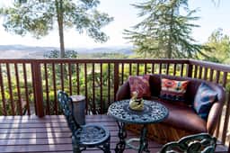 Victoria Ranch: Rustic, Unique, Peaceful!