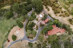 Victoria Ranch: Best Cabin Experience with Views! - Image 4