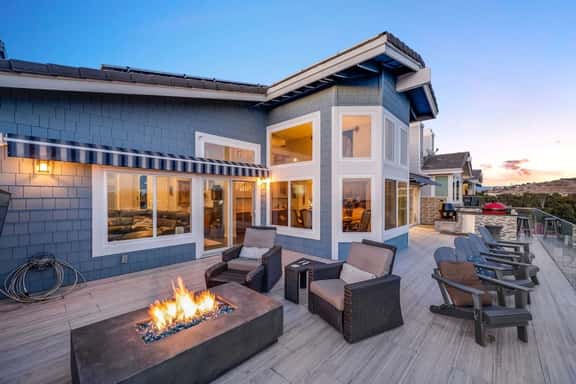 *Beautiful Ocean View Home! *Walk to the Beach* - Image 1