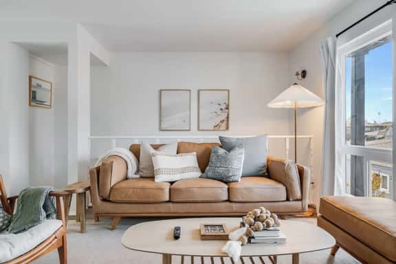 Pacific Beach | Walk to Beach | Central AC + King Beds - Image 1