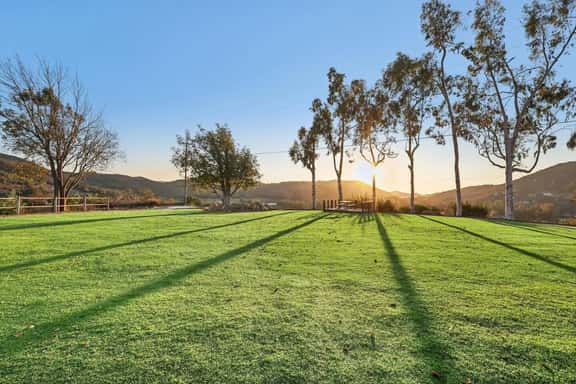 EVENT space tucked into the Escondido countryside. - Image 1