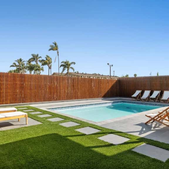 Family Pool House Oasis - Image 1
