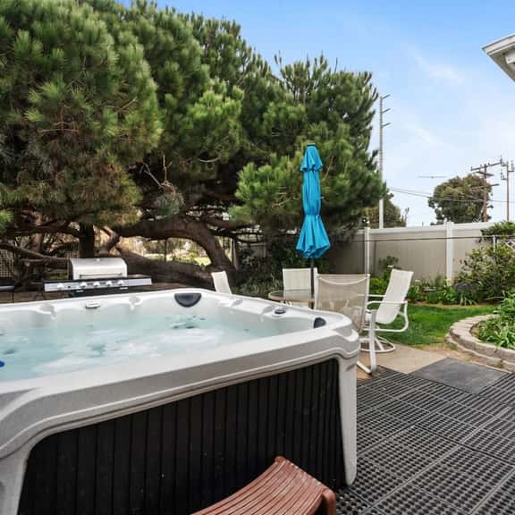 Oceanside Bungalow *1 Mile to Beach & Pier!* - Image 1