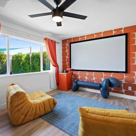 Retro Vibe Stay | Pool, Game Room, Sauna! Sleeps 8 - Image 1
