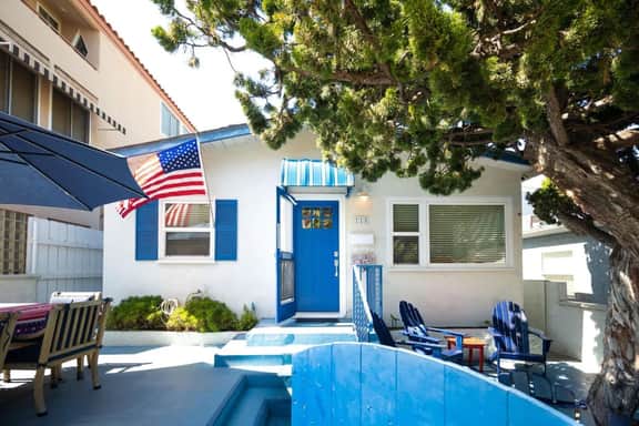 Beach House | 150ft from beach & 3 parking spots!