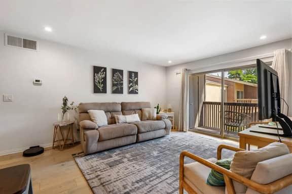 Cozy 2-bedroom in Central SD