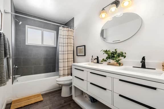 Pacific Beach Getaway | 3 Blocks to the Ocean!