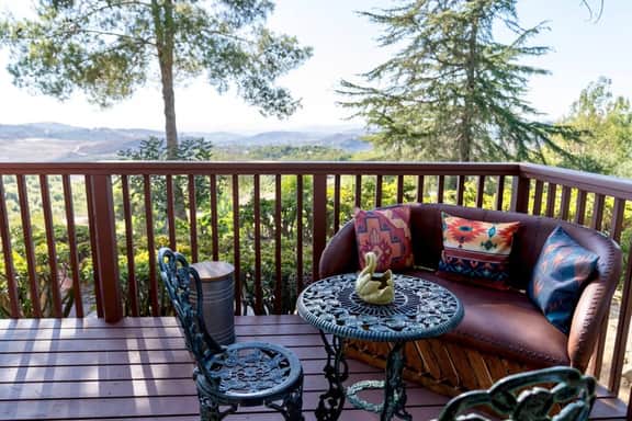Victoria Ranch: Rustic, Unique, Peaceful!