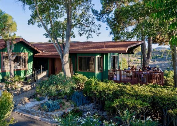 Victoria Ranch: Best Cabin Experience with Views! - Image 1