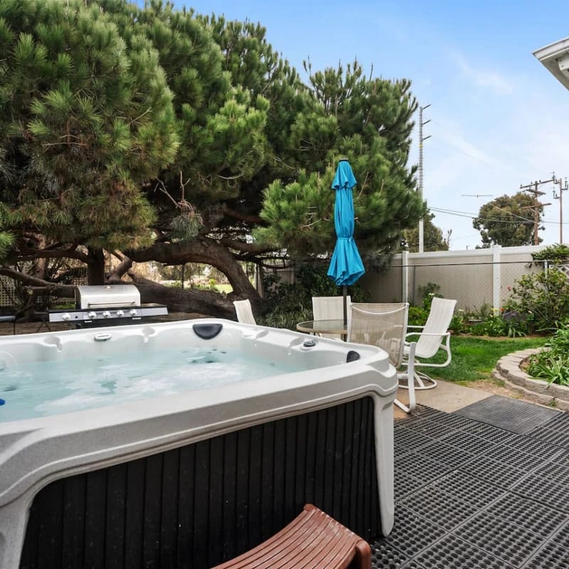Oceanside Bungalow *1 Mile to Beach & Pier!*